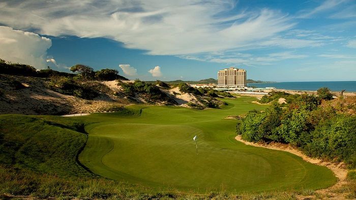 Những điểm đến tuyệt đẹp gần sân golf Hồ Tràm Vũng Tàu khiến du khách phải mê mẩn