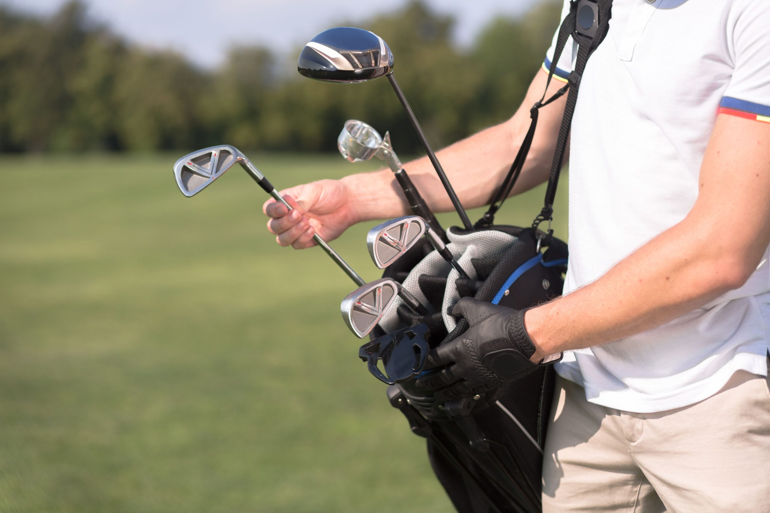 Bí Kíp Chọn Bộ Gậy Golf: Hướng Dẫn Chi Tiết Cho Golfer Mới
