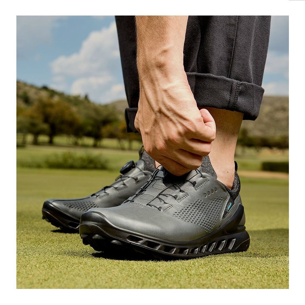 Giày Golf Nút Vặn (BOA): Đỉnh Cao Công Nghệ Cho Golfer Hiện Đại