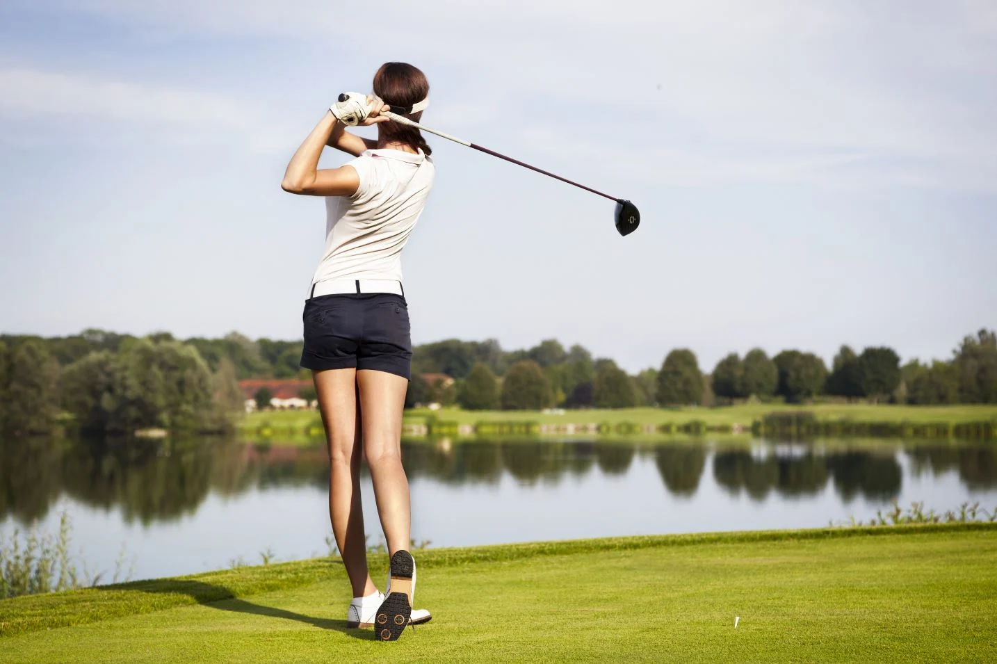 Làm chủ cú swing golf cơ bản trong 7 ngày: Hướng dẫn chi tiết swing từng bước