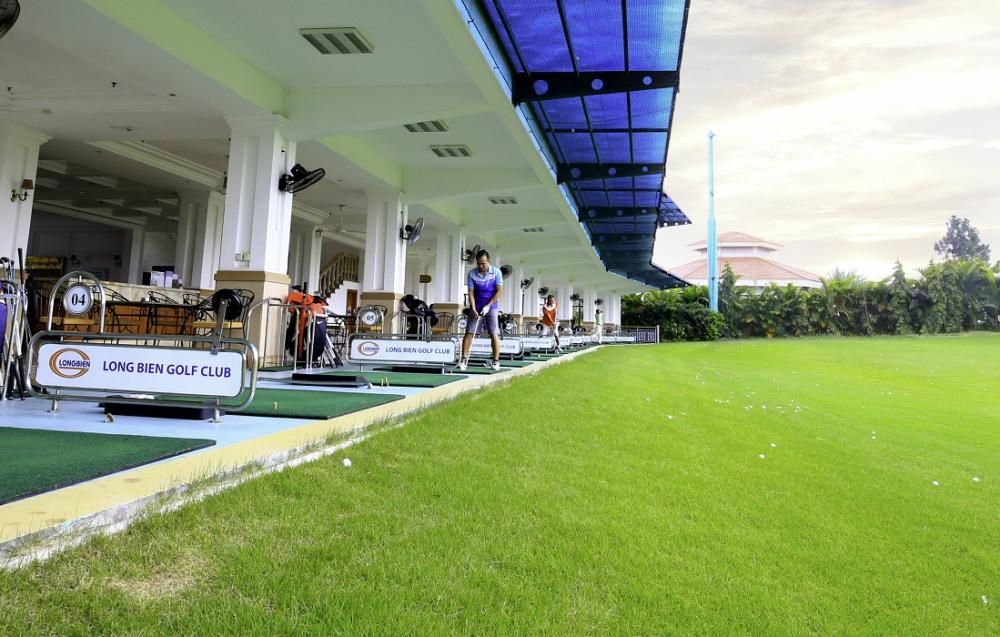 Tập Golf Ở Đâu Tốt Nhất Cho Người Mới Bắt Đầu? Gợi Ý Sân Tập Và Khóa Học Uy Tín