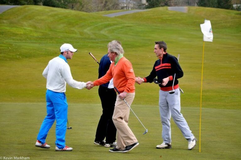 Cải Thiện Kỹ Thuật Đánh Golf: Các Bài Tập Hỗ Trợ Chipping, Pitching Và Putting