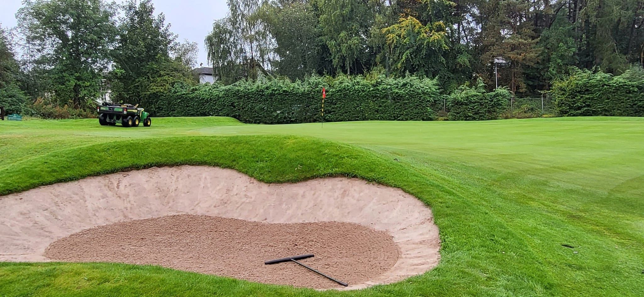 Golf 101: Từ A-Z Cho Người Mới Bắt Đầu Chinh Phục Sân Golf