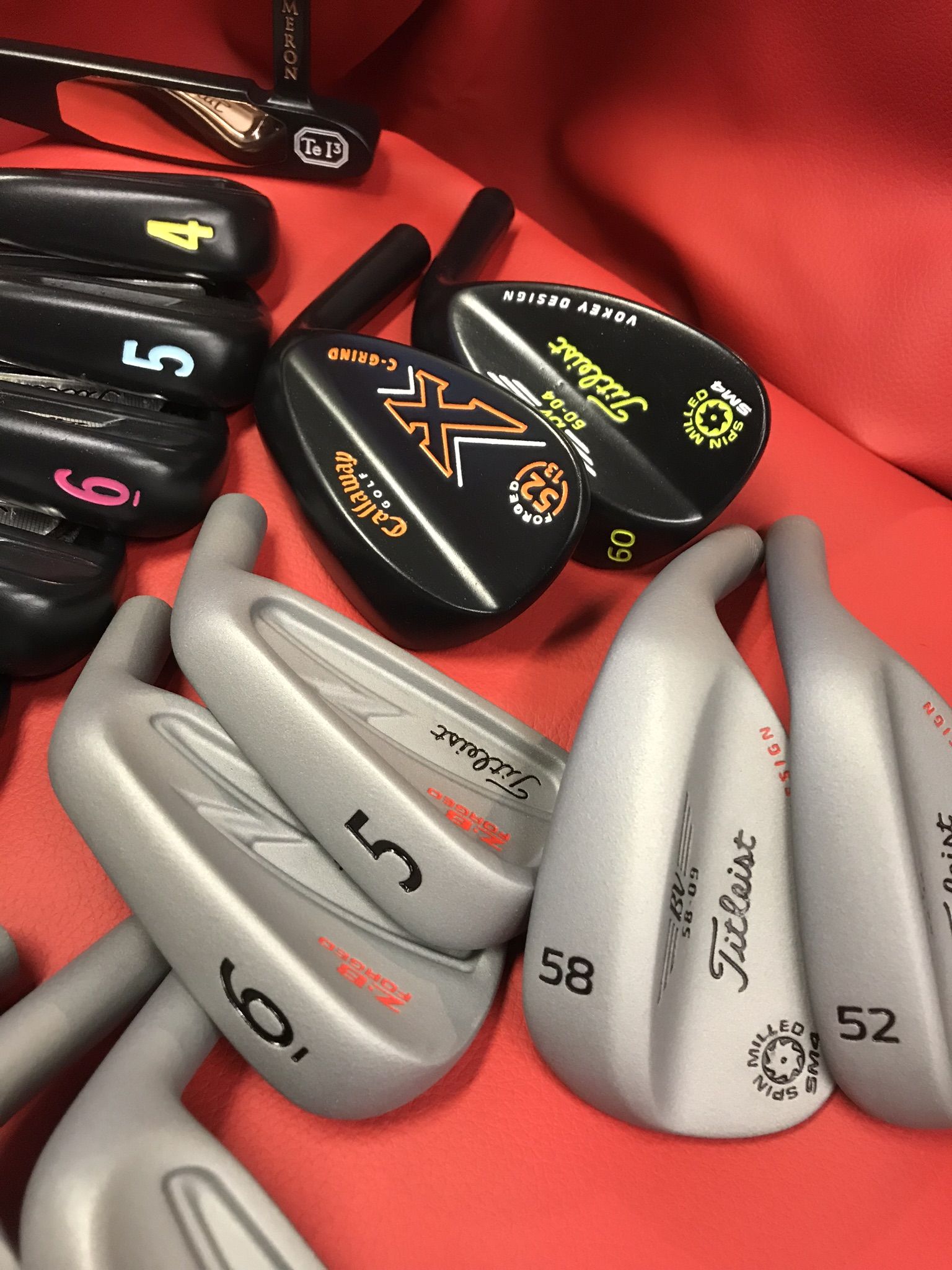 Gậy Golf Custom: Tại Sao Nên Đặt Gậy Theo Yêu Cầu & Quy Trình Tùy Chỉnh Chi Tiết & Giới thiệu về gậy golf custom