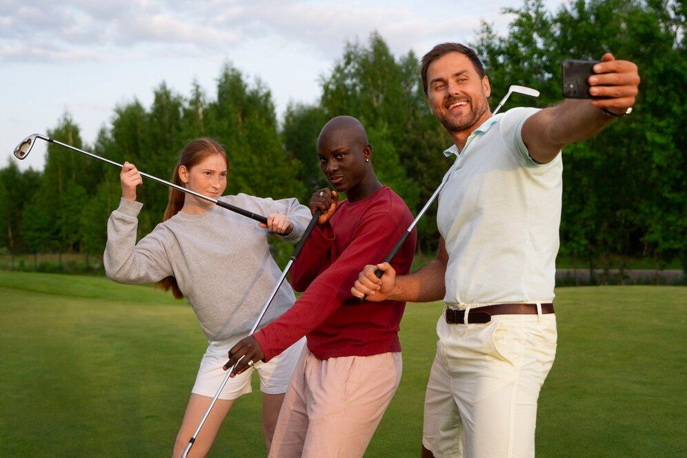 Giao Lưu & Kết Nối: Cộng Đồng Golfer Việt Nam & Quốc Tế