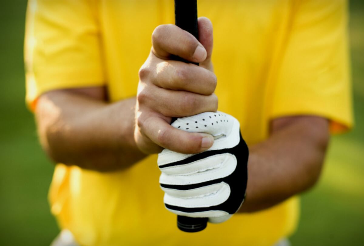 Kỹ Thuật Đặt Mặt Gậy Golf: Bí Quyết Tạo Nên Đường Bóng Hoàn Hảo
