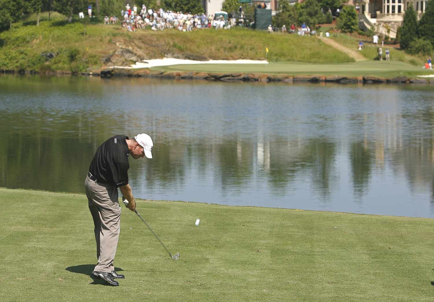 Golf 101: Từ A-Z Cho Người Mới Bắt Đầu Chinh Phục Sân Golf