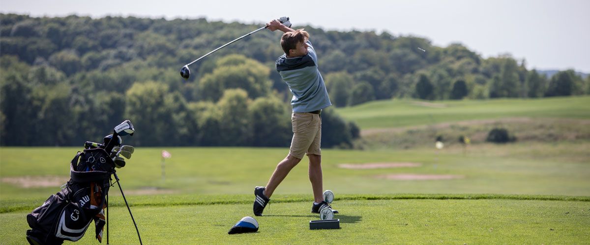 Tâm Lý Khi Chơi Golf: Kiểm Soát Cảm Xúc Để Đạt Thành Tích Tốt Nhất