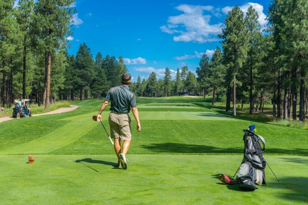 Golf & Kinh Doanh: Nghệ thuật xây dựng mối quan hệ trên sân Golf