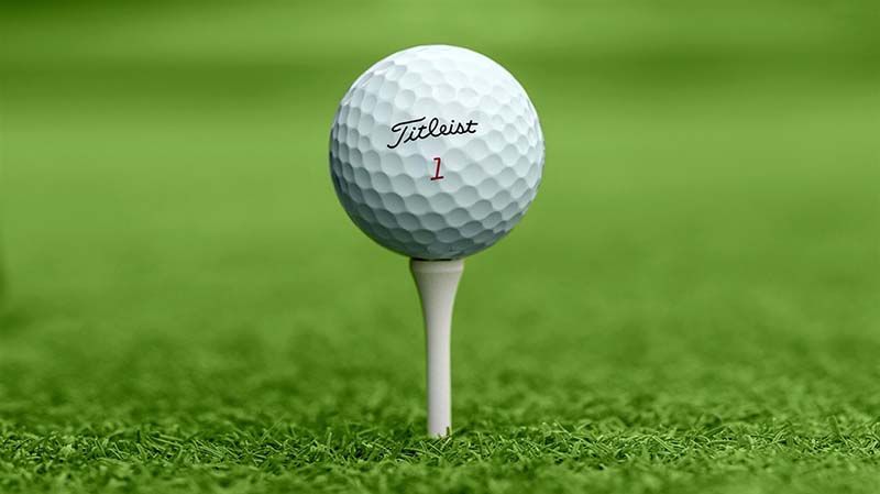 Phụ Kiện Golf Không Thể Thiếu: Túi, Găng Tay, Bóng & Hơn Thế Nữa