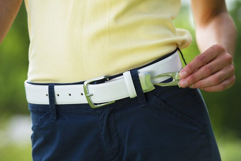 Phụ Kiện Thời Trang Golf: Nón, Kính, Thắt Lưng & Đồng Hồ – Hoàn Thiện Phong Cách Golfer