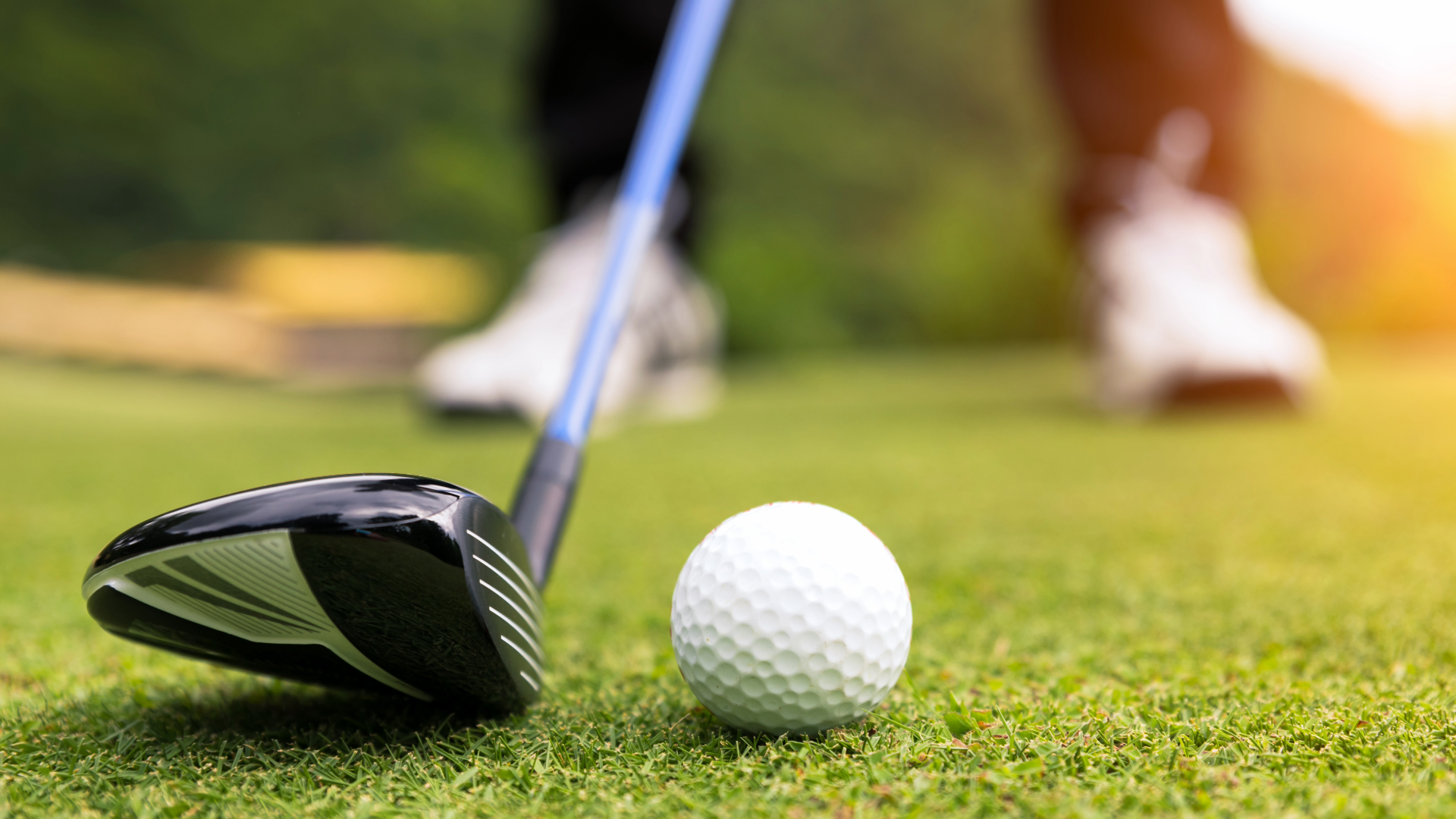 Phụ Kiện Golf Không Thể Thiếu: Túi Gậy, Găng Tay, Bóng Golf Và Những Phụ Kiện Khác