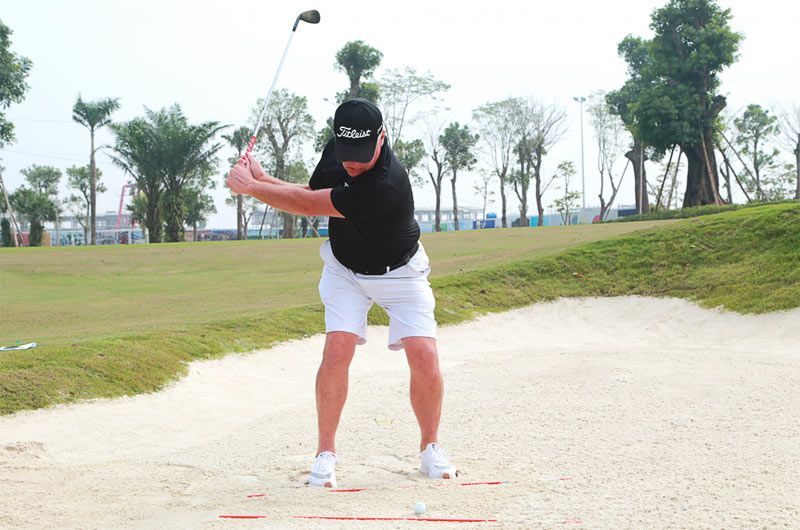 Cập Nhật Luật Golf Trong Bunker: 5 Thay Đổi Quan Trọng Golfer Phải Biết