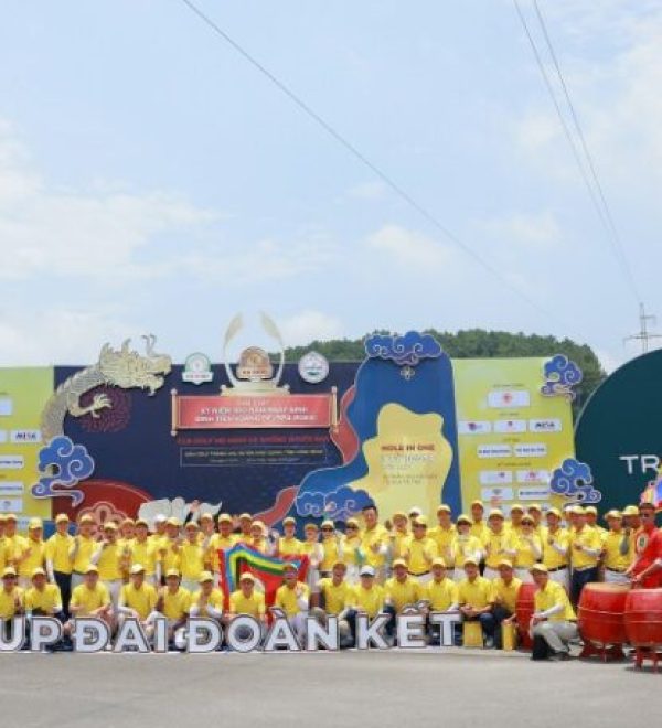 ho-dinh-khoi-tranh-giai-golf-ky-niem-1100-nam-ngay-sinh-cua-dinh-tien-hoang-de-64685-768x456
